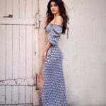 Vinali Bhatnagar Instagram - Wooshh💨 #day3 #kisikabhaikisikijaan . Shot by: @kaasastudio Make up : @mitavaswani Hair stylist : @tinamukharjee Assistant : @palashipramanik Styled by : @sanamratansi Assisted by : @saumya_santosh @nirikshapoojary_ Outfit : @theiaso_official Jewellery : @myrhabyrhea Footwear : @monrowshoes . . . . #potd #love #live #blacknwhite #cord #shoot