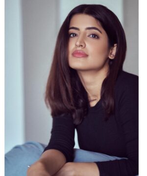 Vinali Bhatnagar Instagram - ♠️