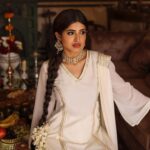 Vinali Bhatnagar Instagram - Is rooh ke khaali panne mai, rang chadhna abhi baaki hai🕊️ . . . . #life #instabeautiful #igers #white #love #colours