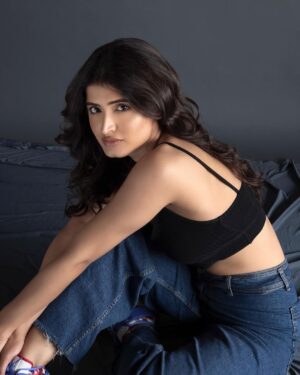 Vinali Bhatnagar Instagram - Is that future?
.
.
📸 : @riteshkrishnan 
💄: @sunita_dindi 
.
.
#vibe #instaphoto #view #itslove #selfmade #instalike