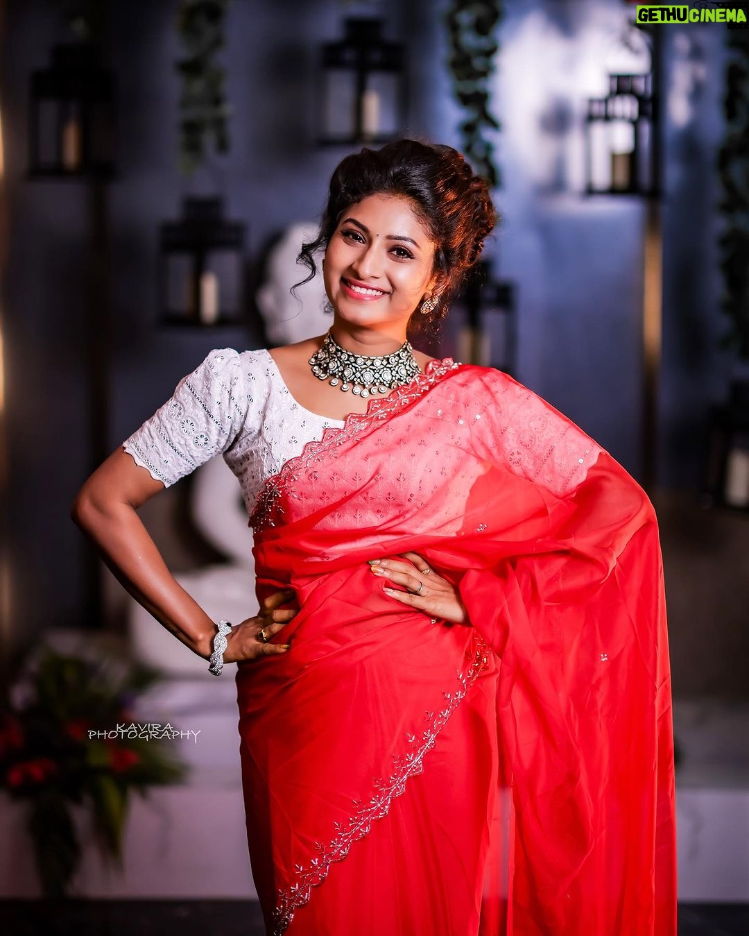 Vishnu Priya Instagram - Overjoyed ππ₯° . Saree: @leela_rithuscollections β₯οΈ . Jwellery: @emmadi_silver_jewellery β₯οΈ . π·: @kavira_photography π€ . . . #happiness #joy #moments #engagement #brothersisterlove #instapic #instagood #instadaily #imstalove #instafashion #thankyou #loveyouall