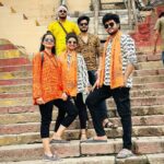 Vishnu Priya Instagram - A place where time stands still..! 🕉️ . It was an amazing #varanasi trip with these beautiful souls @siddhardhvarma_official @nikhilvsns @actor_nareshlolla @_bhavishya.__ ♥️♥️♥️♥️ . . . #kasi #shamboshankara #haraharamahadev #omnamahshivaya #devotional #worship #life #sprituality #positivity #happyus #blessedlife #blessed🙏 #sidshnu #subscribe #like #share #thankyouthankyouthankyou वाराणसी - बनारस - काशी