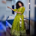 Vishnu Priya Instagram – I am a part of all that I have met ✌️🍀 
.
 Wearing : @shopping_with_suprajakiran 
.
📷: @ramasudha_photography ♥️ 
.
.
.
#morning #morningvibes #green #color #outfit #fashion #desinger #photography #photo #self #sidshnu #subscribe #like #share #comment #thankyou #loveyouall