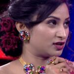 Vishnu Priya Instagram – Wah!! What A Proposal😂😂

Watch #FamilyNo1 Every Sunday at 11 AM on #ZeeTelugu

#ZeeOnTheGoReels 

@vishnupriyaaofficial @siddhardhvarma_official