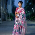 Vishnu Priya Instagram – Saree wali girl the desi girl 🤗 
. 
Beautiful saree from @lokaafashions 💜
Follow their page for such pretty collections..! 
.
& also you can follow their website www.lokaafashions.com 
.
📷: @the_pixel__photography 
.
#saree #sareelove #pink #desi #fashion #photography #photo #photooftheday #instagram #instagood #insatlike #instalove #sidshnu #subscribe #like #share #comment #spreadjoy #spreadlove #spreadpositivity