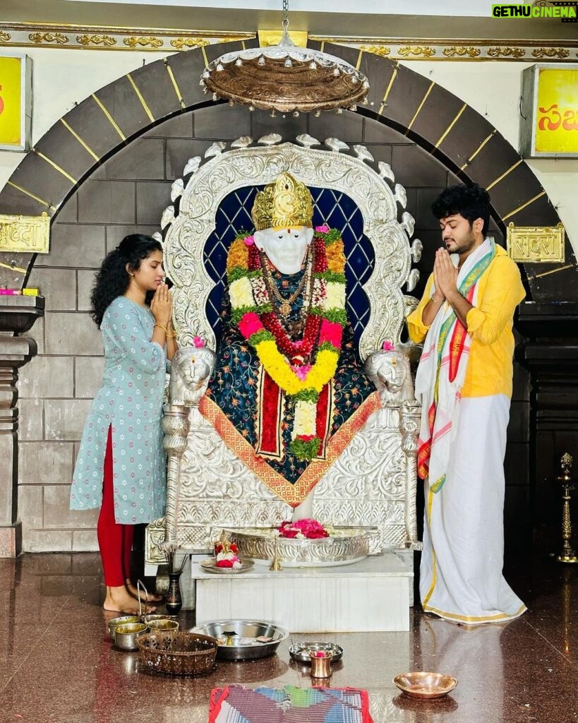 Vishnu Priya Instagram - Om sai ram 🙏🏻 Sarvejana sukhinobhavatu 😊