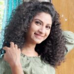 Vishnu Priya Instagram – Hey Curly Queens, get ready to walk out in style!
With @lovebeautyandplanet_in my curly worries have turned into curly confidence. 
Their Fermented Rice Water & Angelica Seed Hair Oil has everything that we need for well-defined and frizz-free curls. 
Begin with this sulphate-free shampooing to cleanse your hair, then conditioner cause as you know our curls thrive on moisture and end with my fav, the leave-in-conditioner that keeps your curls so bouncy and healthy all week long.

So are you ready my curly and wavy queens? 
In just 2 washes I felt such a difference and I’m so excited to share this with you all!

 #AD#lovebeautyandplanet #curlcare #curlyhair #curls #cgmethod #curlygirlmethod #ricewater #ricewaterhaircare #leaveinconditioner
