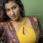Vishnupriyaa bhimeneni Instagram - 💛💛💛💛❣️ #DayaaOnHotstar 2 more days to go ..... so far thaankyou for ur love n blessings... hope I give it back in blockbusterous ways to entertain you my loves 💛🧡 👗 :@maramsclothing_official Styled by :@greeshma_krishna.k Jwellery:@pra_jewels 📷:@landscapephotography19 #DayaaOnHotstar #Dayaa #vishnupriyabhimeneni #Thrillerseries #2moredays #promotions #grateful
