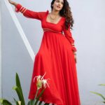 Vishnupriyaa bhimeneni Instagram - ❤️❤️❤️❤️❤️❤️❤️ Tonight for suma Adda ... 👗 @thefrillsandbows 📷 @joy.photographyy #vishnupriyabhimeneni #etvtelugu #sumaadda #instagood #love #joy #greatlaughs