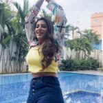 Vishnupriyaa bhimeneni Instagram - Last minute grooving ..... Could not ace it with style like Shahrukhkhan ... but definitely wanted to try the reels trend 😍🥰 VC : @sushmaa_gupta #vishnupriyabhimeneni #dance #magic #jawaan #ramayyavasthavayya #trending #sharukhkhan #nayanthara #instareelsindia❤️