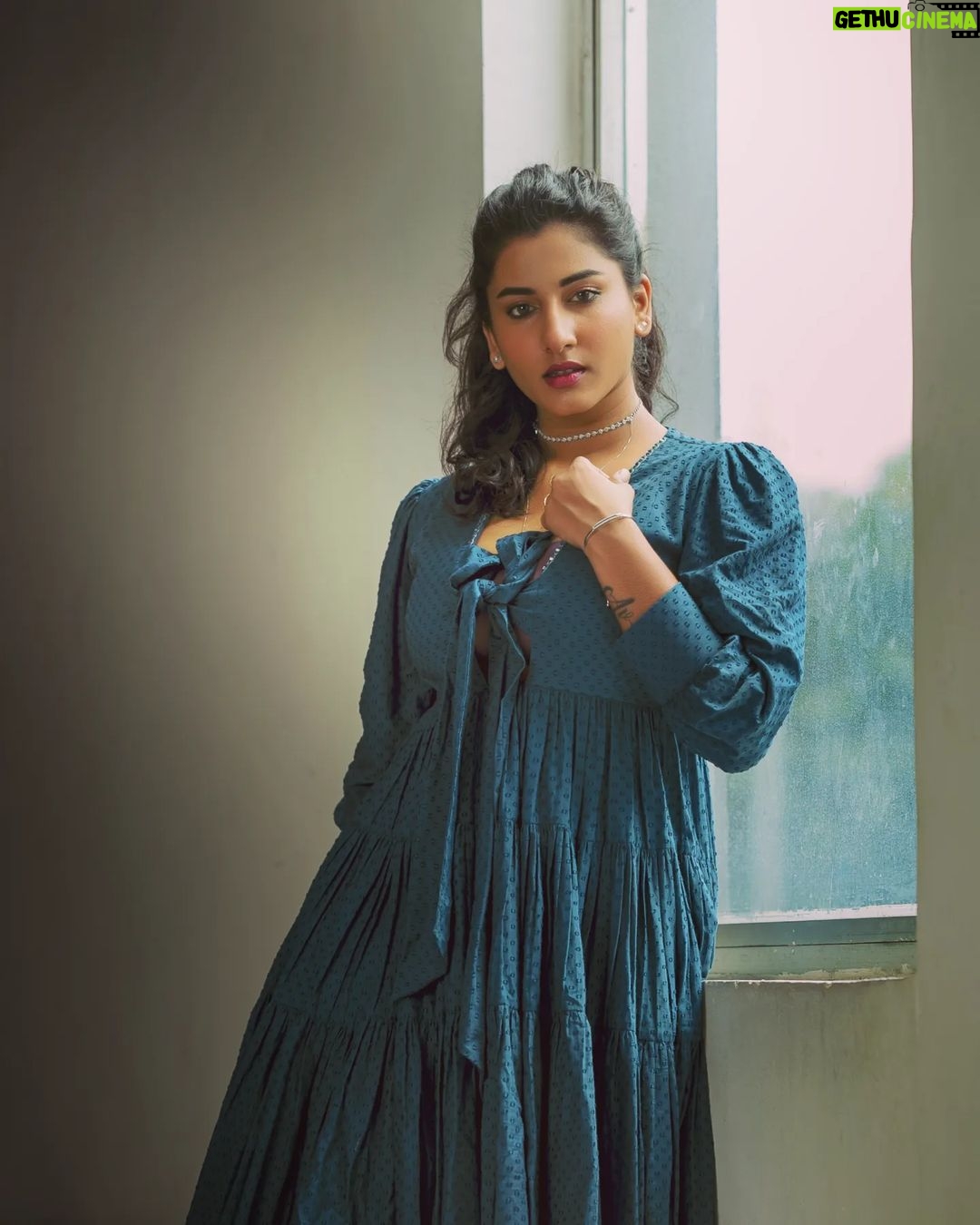 Vishnupriyaa bhimeneni Instagram - Wanted Pandugaad promotions....... 💖💖💖💖💖 Styling :@greeshma_krishna.k Outfit : @houseofakhilaaakurathi Team : @relivevisuals #vishnupriyabhimeneni #WANTEDPANDUGAAD🍊 #moviepromotions #LIFEISBEAUTIFUL #magical #raghavendraraogaru #Unitedkproductions Hyderabad