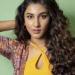 Vishnupriyaa bhimeneni Instagram - 💛💛💛💛❣️ #DayaaOnHotstar 2 more days to go ..... so far thaankyou for ur love n blessings... hope I give it back in blockbusterous ways to entertain you my loves 💛🧡 👗 :@maramsclothing_official Styled by :@greeshma_krishna.k Jwellery:@pra_jewels 📷:@landscapephotography19 #DayaaOnHotstar #Dayaa #vishnupriyabhimeneni #Thrillerseries #2moredays #promotions #grateful