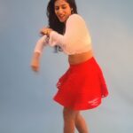 Vishnupriyaa bhimeneni Instagram - Yeah Don't go yet 😍🤩🤩 #Saturday #reelitfeelit❤️💪🌈👑 #camilacabello #dontgoyet #favtrack