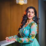 Vishnupriyaa bhimeneni Instagram - All I have is heart full of love ❤️❤️❤️❤️❤️ Styling : @greeshma_krishna.k Label : @nikitamtiwari 📸 :@whoisindrasena #thebaker&thebeautypromorions #annapurnastudios #aha #loveforlife#lovenhappinesstoall💜