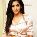 Vishnupriyaa bhimeneni Instagram - Creating my happy vibe 🌸 Where ever Iam.... & what ever happens 💛🌼 Label :@sv_designs_kgm @agasthyaarts @zeetelugu #Happyfriday #11number😍 #smallthingsbrightmeup#stayhappy#staypositive