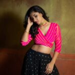 Vishnupriyaa bhimeneni Instagram – LOST 💛🤎💫⚡

📸 : @goldentales.in
Styled :@greeshma_krishna.k
👗 @labeltatva
📿 : @narayani.jewels.7