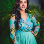 Vishnupriyaa bhimeneni Instagram - All I have is heart full of love ❤️❤️❤️❤️❤️ Styling : @greeshma_krishna.k Label : @nikitamtiwari 📸 :@whoisindrasena #thebaker&thebeautypromorions #annapurnastudios #aha #loveforlife#lovenhappinesstoall💜