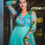 Vishnupriyaa bhimeneni Instagram - All I have is heart full of love ❤️❤️❤️❤️❤️ Styling : @greeshma_krishna.k Label : @nikitamtiwari 📸 :@whoisindrasena #thebaker&thebeautypromorions #annapurnastudios #aha #loveforlife#lovenhappinesstoall💜