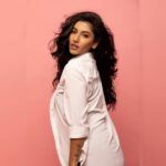 Vishnupriyaa bhimeneni Instagram – Happy Valentines day💖 💫⭐

📸 : @shareefnandyala
M&H : @pranathibandi
Styling : @devaras92

#lovenhappinesstoall💜 #loveisforever #feelthelovespreadthelovenlight #toyouandpeoplearoundyou