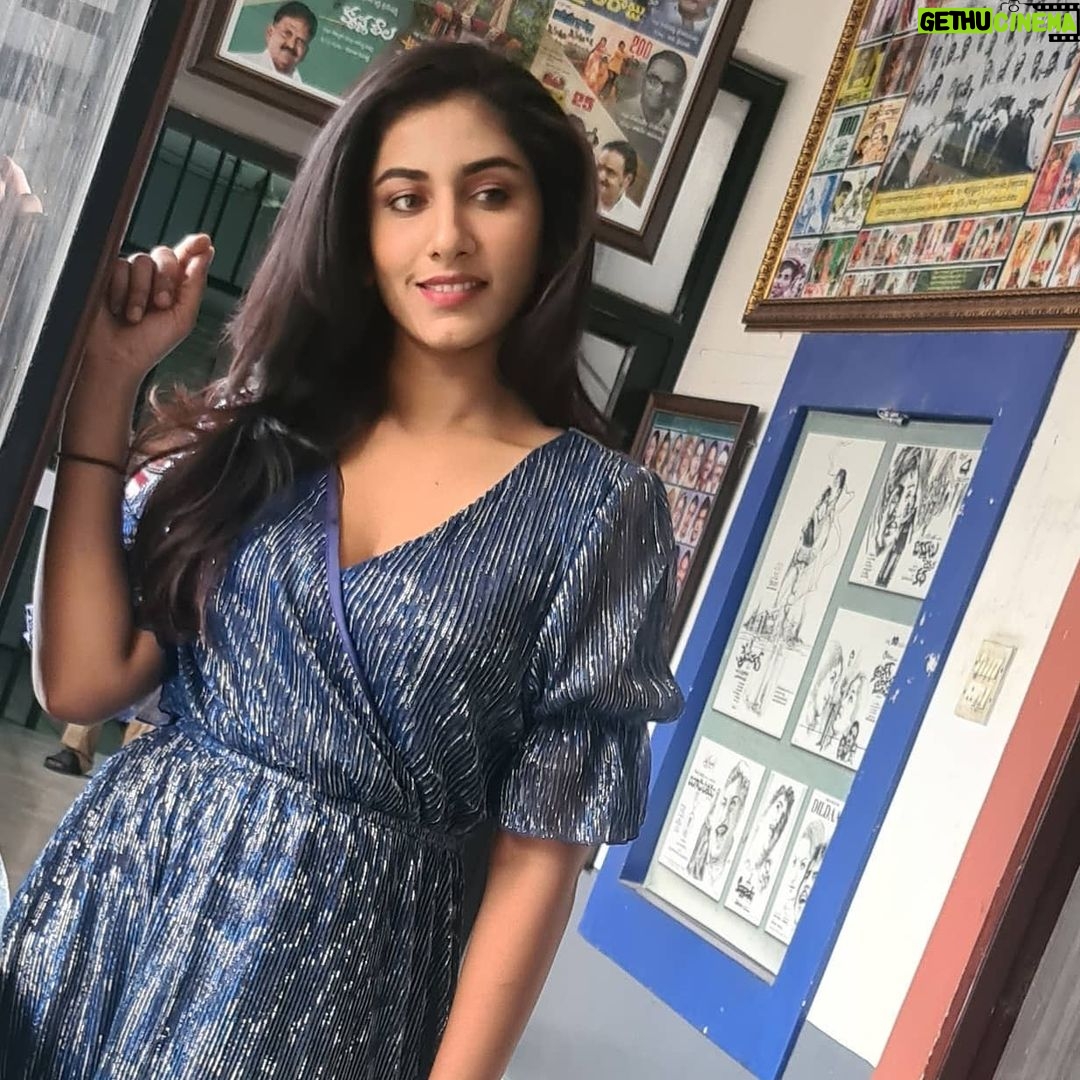 Vishnupriyaa bhimeneni Instagram - Everything happens for a reason..... What ever happens... Happens for good... ❤️💜 Film Chamber Society of Andhra Pradesh