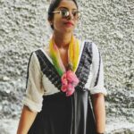 Vishnupriyaa bhimeneni Instagram - After watching #masabamaaaba @masabagupta #CHILLMESS Trying to be colourful 💛💛💛💛❤️❤️❤️😍😍😍😍😍😍😍😍😍😍😍 #madnessreload #masabamaaaba #netflixseries #addcolourdarling 💐 #chillmess Ps : @rjchaitu thankyou for clicking paicturessss after laughing at me 😝😝😂😂😂😂😂😂😂😂😂 👗 :@maghuva.studio
