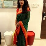 Vishnupriyaa bhimeneni Instagram - 19-08-20 🎂🎂🎂💜💛 This 6yards of love 💜 given by @sreemukhi Thankyou friiimukhiiii it felt divine in it frust me ra 😍😘😘😘 And thainkyouuu for caiiiipturing the aimagessss ra 😛 I looooouuubeeeee you 😍😛😂😂😂😂🤗🤗🤗🤗🤗😘😘😘😘 #birthdayblessedday #bestbirthday😍 Ps : @firoz_design_studio thankyou for a overnight blouse 😍🤗😘