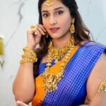 Vishnupriyaa bhimeneni Instagram - Gold wearing gold 😝🥰❤️‍🔥❤️‍🔥❤️‍🔥🧡🧡 Saree :@maramsclothing_official Jwellery: @emmadi_silver_jewellery Styling:@priyareddy_baddigam 📷:@studios19_lsp #vishnupriyaabhimeneni #trending1 #instagood #etv #jwellerycollection #fashion #tollywood #thursday #love