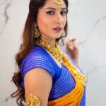 Vishnupriyaa bhimeneni Instagram - Gold wearing gold 😝🥰❤️‍🔥❤️‍🔥❤️‍🔥🧡🧡 Saree :@maramsclothing_official Jwellery: @emmadi_silver_jewellery Styling:@priyareddy_baddigam 📷:@studios19_lsp #vishnupriyaabhimeneni #trending1 #instagood #etv #jwellerycollection #fashion #tollywood #thursday #love