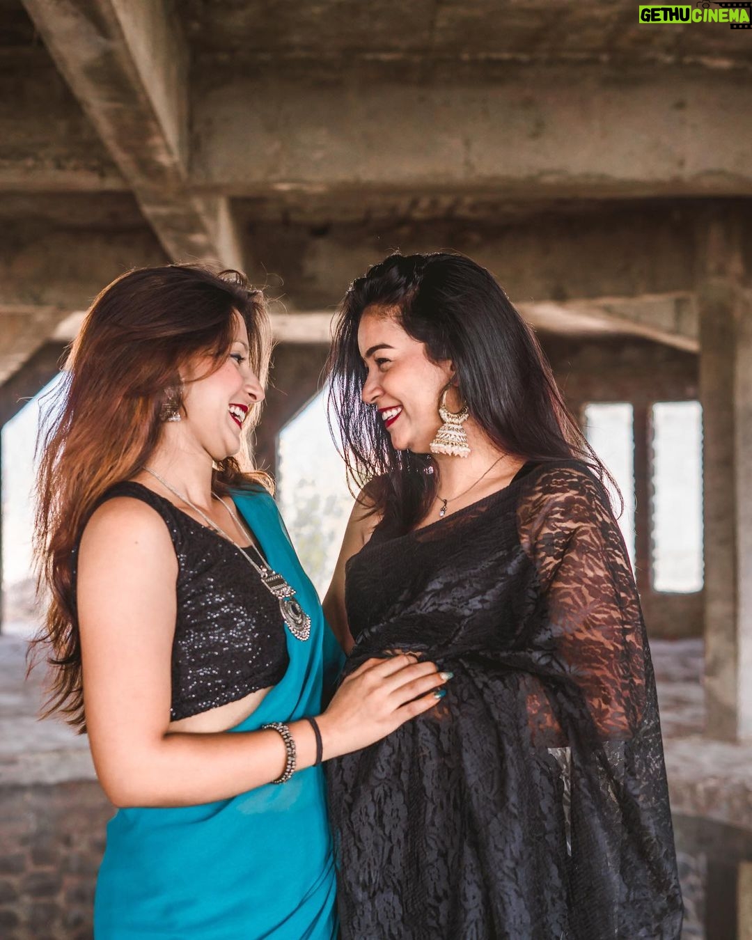 Vishnupriya sainath pathade patil Instagram - A Sweet Friendship Refreshes The Soul 🤘🏻🌍❤️ . . Mine❤️ :- @vishnupriyaa___148 Pc:- @vaibhavhuddar1727 . . #instagood #instagram #vishnupriya #sanjudeshmukh #marathi #marathimulgi #friendship #friendshipgoals #friends #soulmate #soul #photoreels #explore #explorepage #trendingreels #trending #foryou #foryoupage #viral #popular #shoot