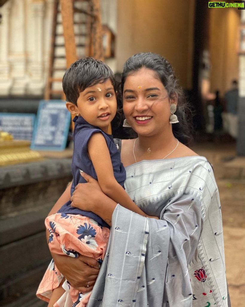 Vishnupriya sainath pathade patil Instagram - My princess 👸🏻 😍 Thrissur