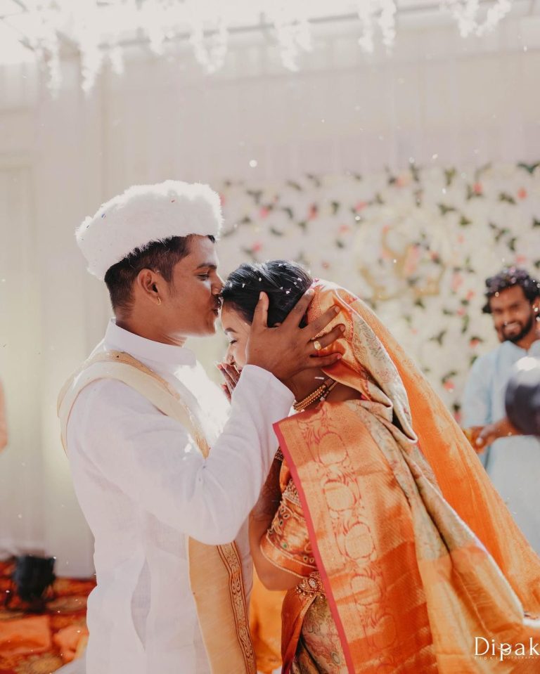 Vishnupriya sainath pathade patil Instagram - Finally Engaged 💍🥰 #vishaarmy