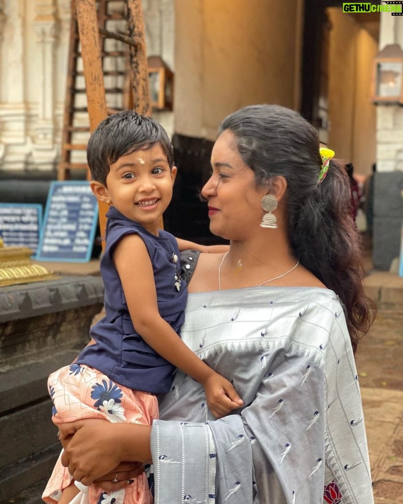 Vishnupriya sainath pathade patil Instagram - My princess 👸🏻 😍 Thrissur