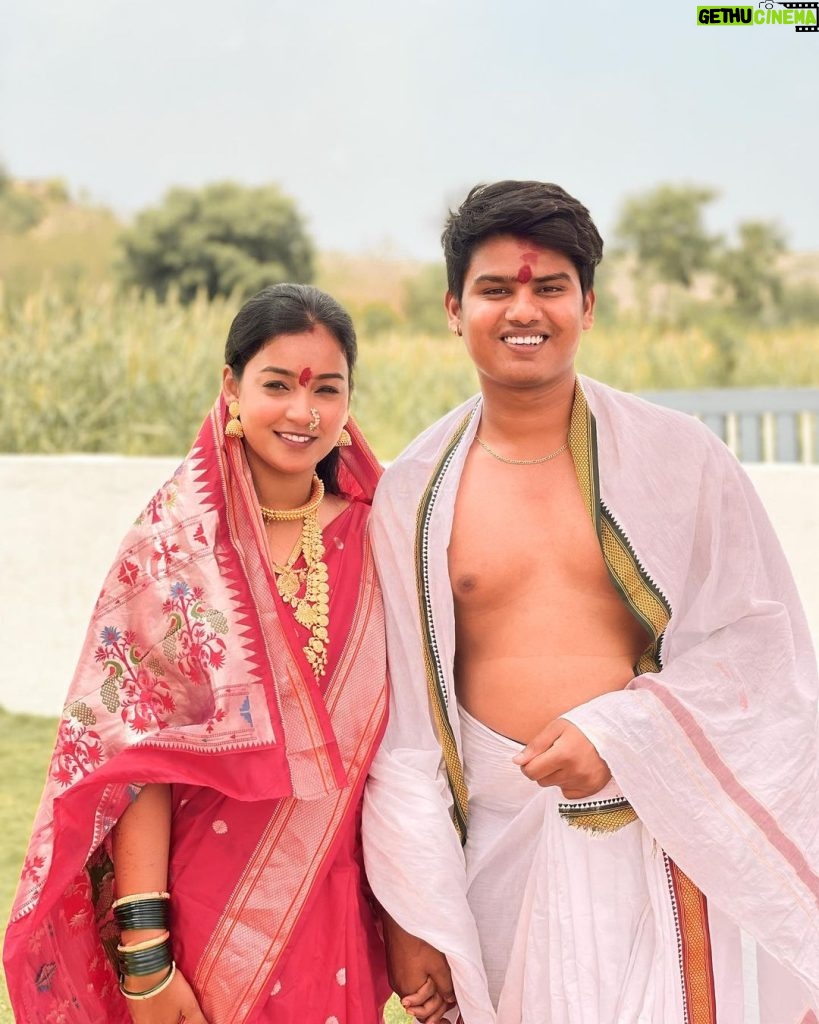 Vishnupriya sainath pathade patil Instagram - satyanarayan pooja 💕🙏🏻 ek nawin surwat 🙏🏻 #saipriya