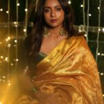 Vithika Sheru Instagram - Heal, Learn, Grow, Love . . . PC - @pixelaffinityphotography Earrings - @pretty.jewelbox Saree - @naira_silks