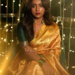 Vithika Sheru Instagram - Heal, Learn, Grow, Love . . . PC - @pixelaffinityphotography Earrings - @pretty.jewelbox Saree - @naira_silks