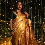 Vithika Sheru Instagram – Dussehra Subhakankshalu 🙏🏽

Saree – @naira_silks