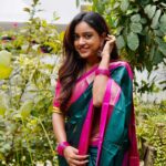 Vithika Sheru Instagram - Traditional Vibes 💓 Earrings - @alluringaccessories.a2