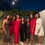 Vithika Sheru Instagram - Memorable Christmas Party 🎄🫶🏽❤️