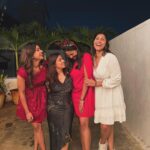 Vithika Sheru Instagram - Cuz my squad comes first ✨❤️ #christmaseve #sisterbeforemisters VOWS by Siddhu Soma