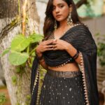 Vithika Sheru Instagram - Never Feel Guilty For What’s Best For You ❤️ Outfit - @bhargavikunam Pc - @kedar.photography Earrings - @alluringaccessories.a2