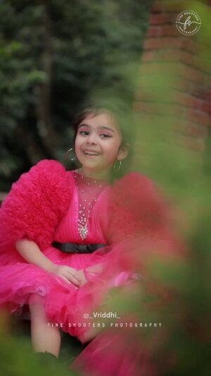 Vriddhi Vishal Instagram - Follow me follow me❤

Dop @abi_fine_shooters

Outfit @liandli_couture

Location @silentcreekresort

#EnnaSollaPogirai #CutePonnu #CutePonnuDanceChallenge

🎤 @anirudhofficial
🎶 @viveksivaofficial - @mervinsolomon
🖊️ @therukural

@ashwinkumar_ak @hariharana #Ravindran @viveksivaofficial @mervinsolomon @teju_ashwini @avantikamishra @vijaytvpugazh @editormathivathanan @apsarr_ @setboxone @rubini_sakthi @donechannel1 @muzik247in @gobeatroute