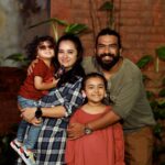 Vriddhi Vishal Instagram - Happy sunday all ❤️❤️❤️ 📸 @abinprasad_cherthala #family #vriddhivishal #familypic #familytime #childart #cinema #influencer #childinfluencer #❤️ #reelsshooting