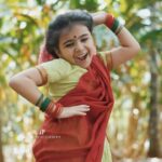 Vriddhi Vishal Instagram - Chamkeela angeelesi ❤️❤️💃💃 Location @mistylakeresort 🎥 @ameensabil Tnq @rahulraku Special thanks @christopher_holidays Outfit @disha_creationz #dancereels #trendingreels #keerthysuresh #nani #dasara #telugu #vriddhivishal #munnarresorts #viralgirl #kerala #chamkeelaangeelesi #sarigamatelugu #dasara #nani #latest #trending Misty Lake Resorts Munnar