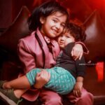 Vriddhi Vishal Instagram - ❤️❤️❤️ 📸 @ameensabil #vriddhivishal #kittu #brotherlove #instagood #instagram #picoftheday #❤️ GreenBerg Holiday Resorts