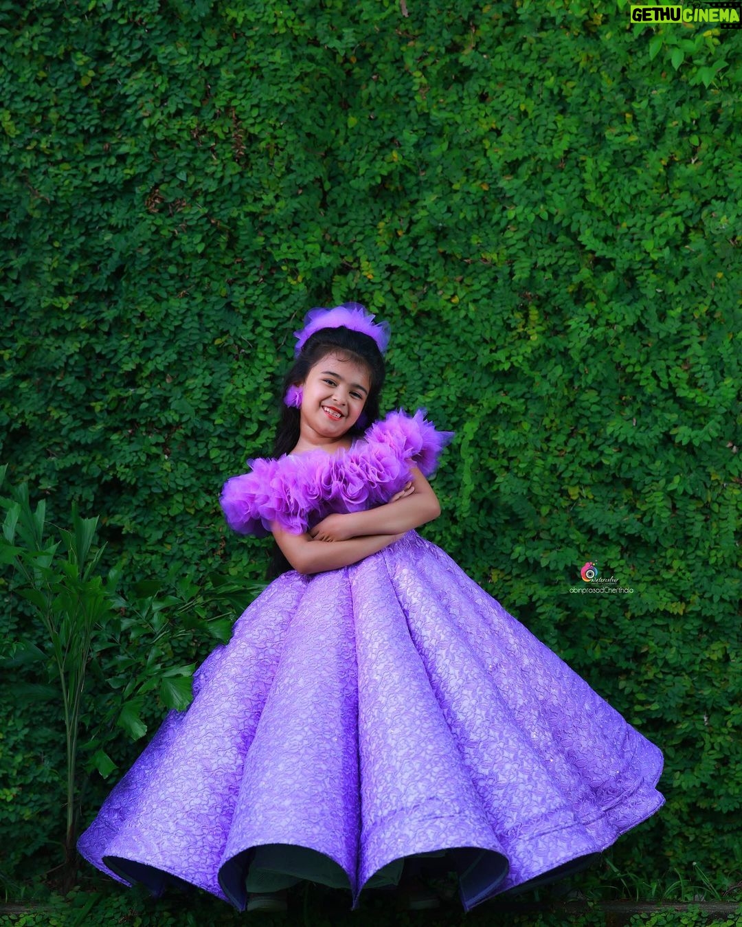 Vriddhi Vishal Instagram - β€οΈπππ πΈ @abinprasad_cherthala Outfit @sowmyz_couture Location @kondai_lip_resort #vriddhi #outfits #kerala #tamil #cinema #artist #babyartist #love #picoftheday Kondai Lip Backwater Heritage Resort Alappuzha