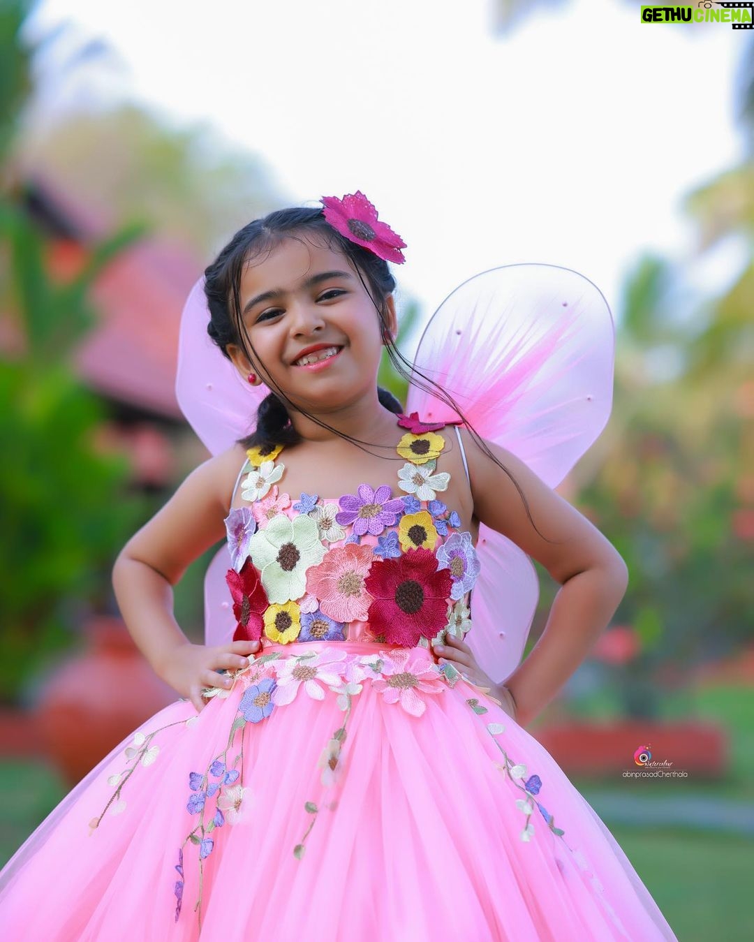 Vriddhi Vishal Instagram - ❤️❤️❤️ 📸 @abinprasad_cherthala Location @kondai_lip_resort Outfit @sowmyz_couture #fashion #kids #picoftheday #outfits #beutifuldress #gowns #instagood #vriddhi #childartist #kerala Kondai Lip Backwater Heritage Resort Alappuzha