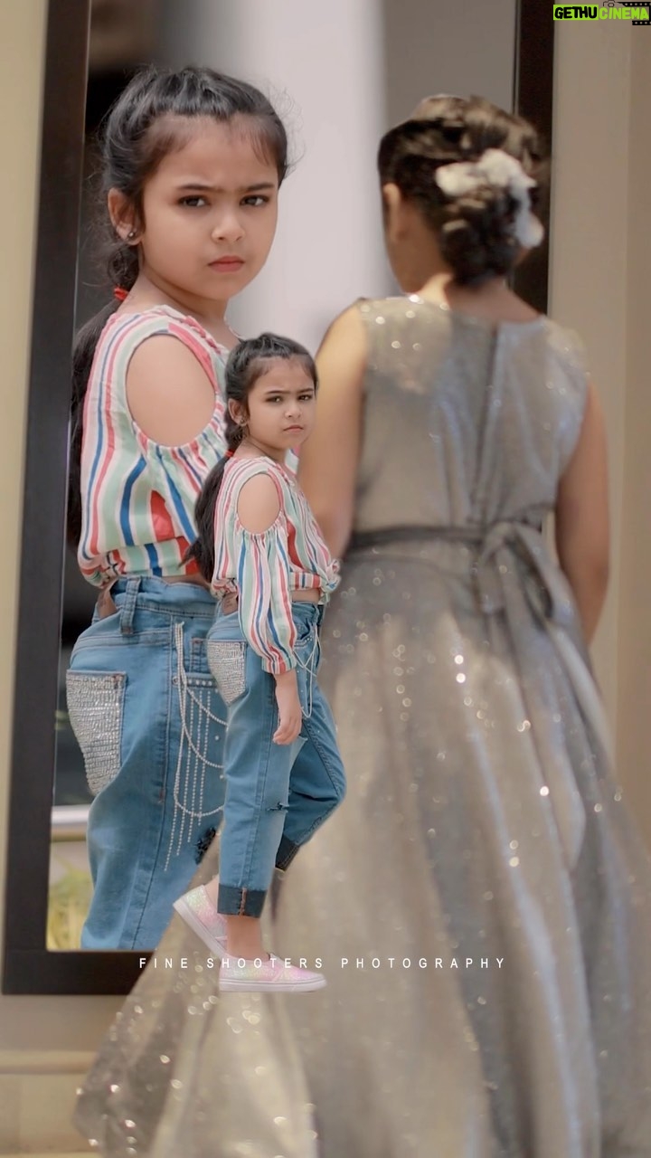 Vriddhi Vishal Instagram - Thallumaala ❤️❤️❤️ 🎥 @abi_fine_shooters Location @broadbeanresortmunnar Thanks @christopher_holidays #thallumala #malyalam #cinema #trendingreels #trendingsongs #trending #instagood #instagram #cinematic #child #childartist #southindiancinema