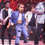 Vriddhi Vishal Instagram - Dance 💃💃💃❤️❤️❤️ Outfit @swathi__ramakrishnan Show @jfwdigital #jfwachieversawards2022 #dancelover #childartist ##awards Chennai, India