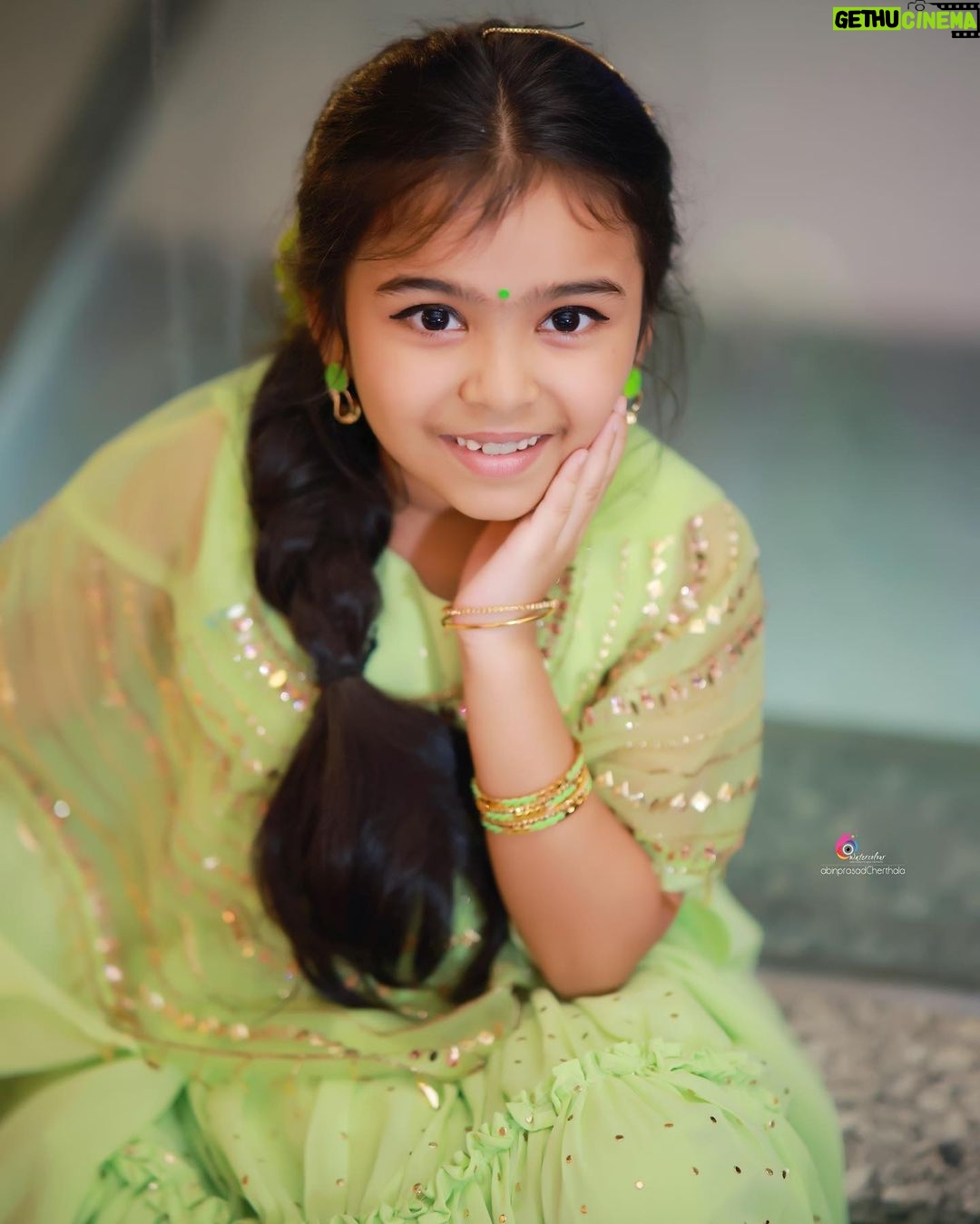 Vriddhi Vishal Instagram - ❤️❤️❤️ 📷 @abinprasad_cherthala #cinema #artist #childartist #happy #award #socialmedia #junior #influencer #award #awardwinning #malayalam #tamil #film #adfilms #kochi #kerala360 #dance #dancelover #viral #viralpost Le Méridien Kochi