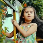 Vriddhi Vishal Instagram - Rosemilk vangi tharenda ❤️ 🎥 @amal.nef Location @parakkatnatureresortmunnar @abhishek_parakkat_ @prakash_parakkat #vijay #samantha #tamil #reels #instagood #instagram #reelsinstagram #cinema #baby #artist #viral # @joshapp.malayalam @officialjoshapp Parakkat Nature Resorts